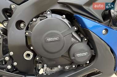 Спортбайк Suzuki GSX-R 600 2016 в 