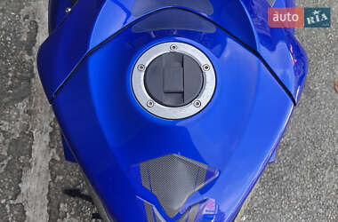 Спортбайк Suzuki GSX-R 600 2014 в 