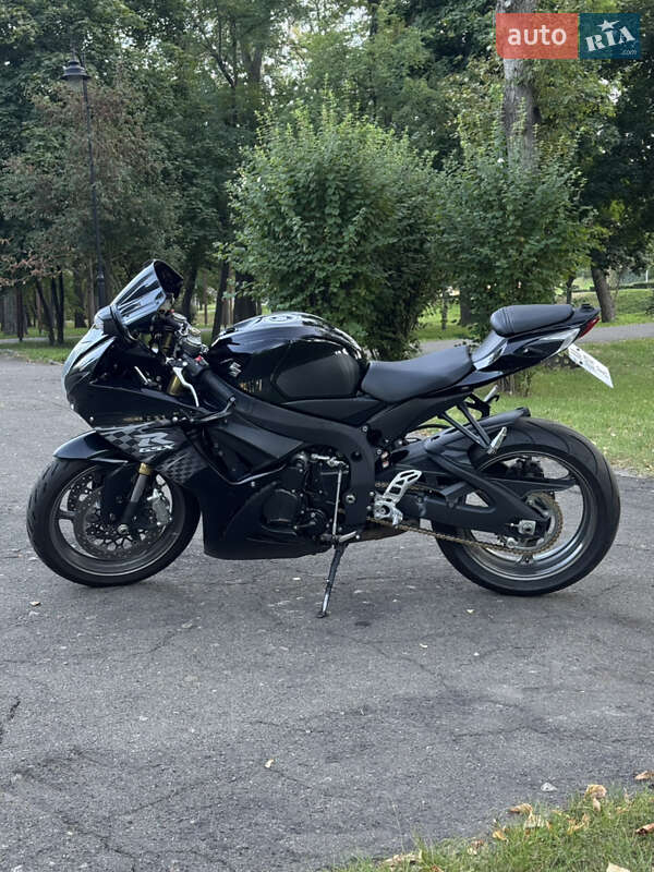 Спортбайк Suzuki GSX-R 600 2010 в Киеве фото 7 Спортбайк Suzuki GSX-R 600 2010 в Киеве