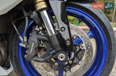 Спортбайк Suzuki GSX-R 600 2007 в 
