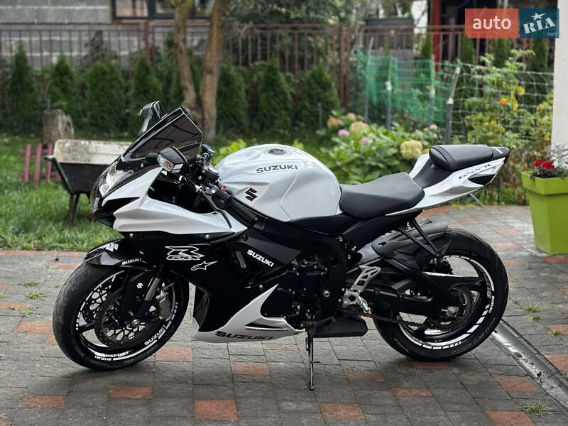Спортбайк Suzuki GSX-R 600 2023 в Львові фото 8 Спортбайк Suzuki GSX-R 600 2023 в Львові