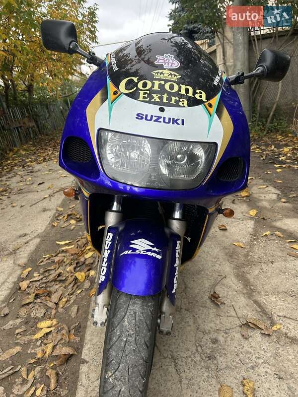 Спортбайк Suzuki GSX-R 600 2000 в Одесі фото 4 Спортбайк Suzuki GSX-R 600 2000 в Одесі