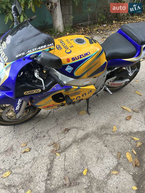 Спортбайк Suzuki GSX-R 600 2000 в Одесі фото 5 Спортбайк Suzuki GSX-R 600 2000 в Одесі