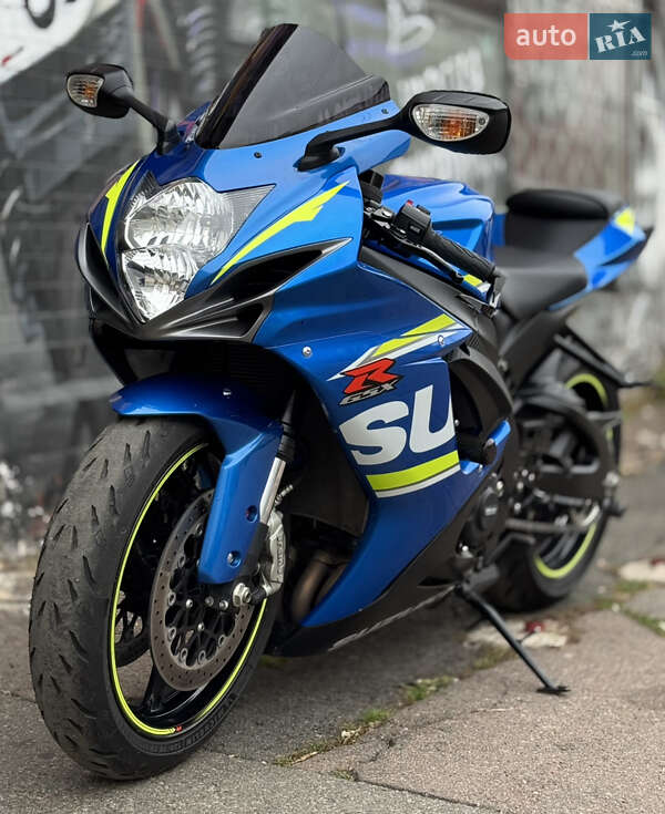 Спортбайк Suzuki GSX-R 600 2016 в Киеве фото 4 Спортбайк Suzuki GSX-R 600 2016 в Киеве