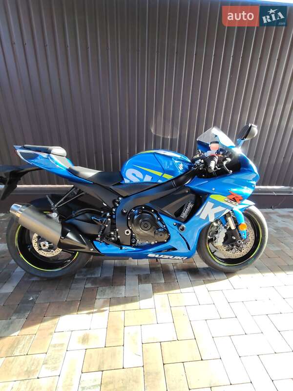 Спортбайк Suzuki GSX-R 600 2018 в Білогородці фото 28 Спортбайк Suzuki GSX-R 600 2018 в Білогородці