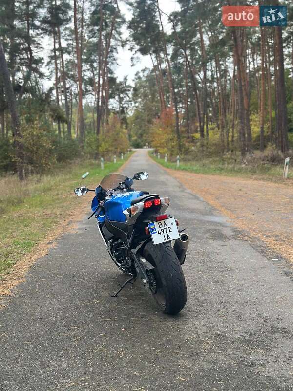 Спортбайк Suzuki GSX-R 600 2024 в Александровке