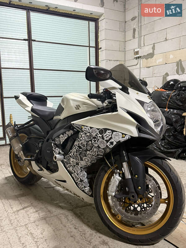 Suzuki GSX-R 600 2012 Suzuki GSX-R 600 2012