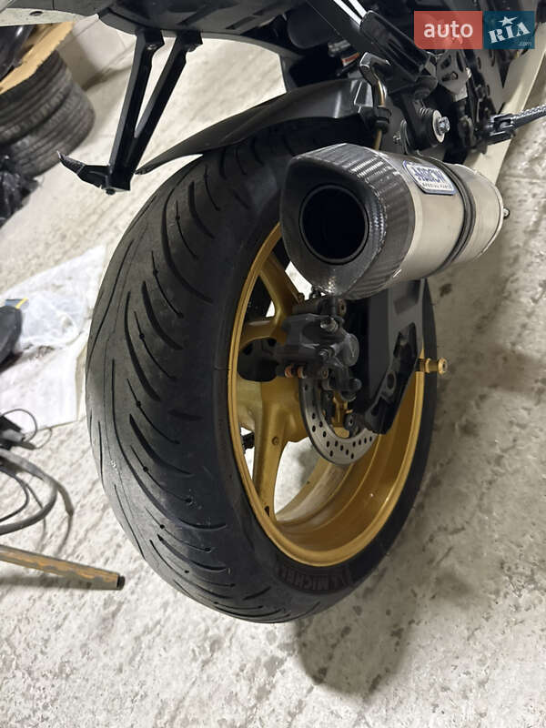 Спортбайк Suzuki GSX-R 600 2012 в Шепетовке