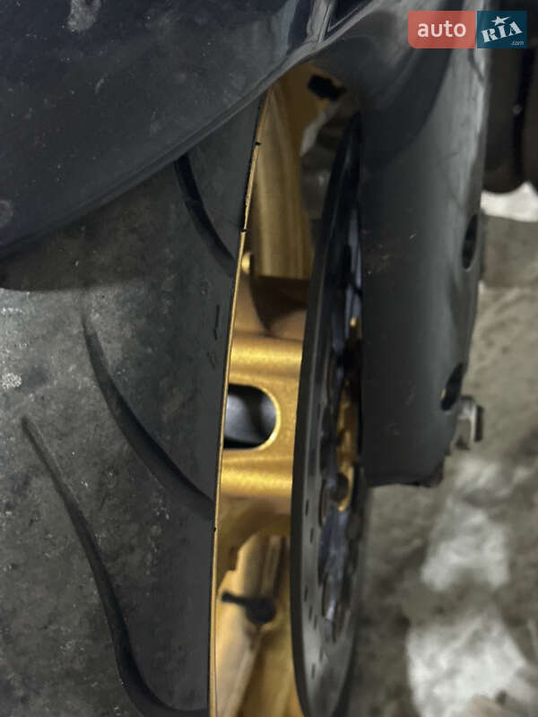 Спортбайк Suzuki GSX-R 600 2012 в Шепетовке