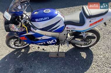 Спортбайк Suzuki GSX-R 750 1998 в 