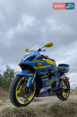 Спортбайк Suzuki GSX-R 750 2004 в 