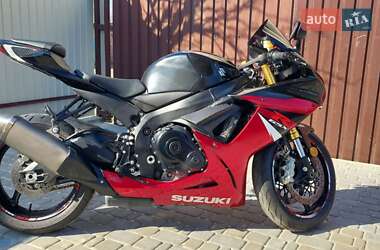 Спортбайк Suzuki GSX-R 750 2017 в 