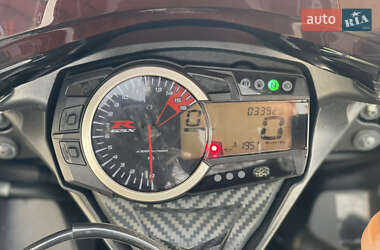 Спортбайк Suzuki GSX-R 750 2011 в 