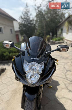 Спортбайк Suzuki GSX-R 750 2011 в 