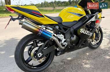 Спортбайк Suzuki GSX-R 750 2005 в 