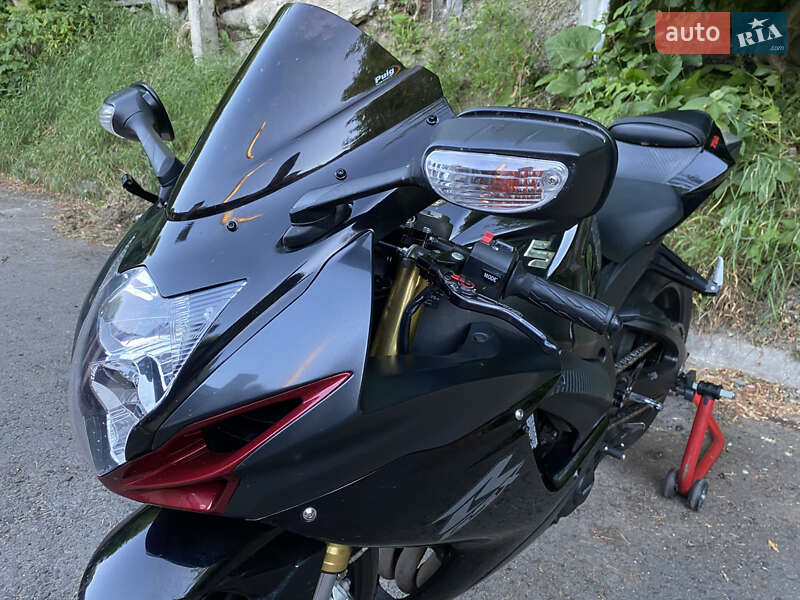 Спортбайк Suzuki GSX-R 750 2016 в Ровно фото 24 Спортбайк Suzuki GSX-R 750 2016 в Ровно