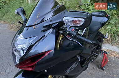 Спортбайк Suzuki GSX-R 750 2016 в 