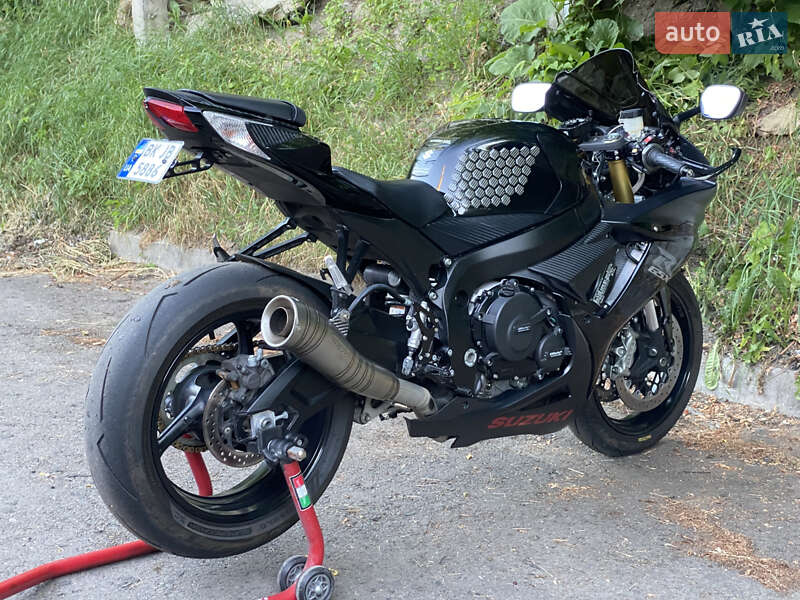 Спортбайк Suzuki GSX-R 750 2016 в Ровно фото 30 Спортбайк Suzuki GSX-R 750 2016 в Ровно