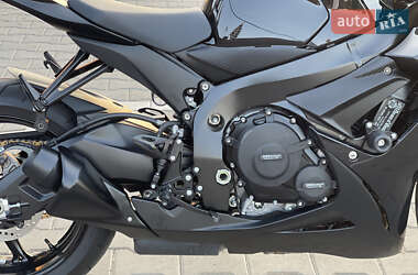 Спортбайк Suzuki GSX-R 750 2024 в 