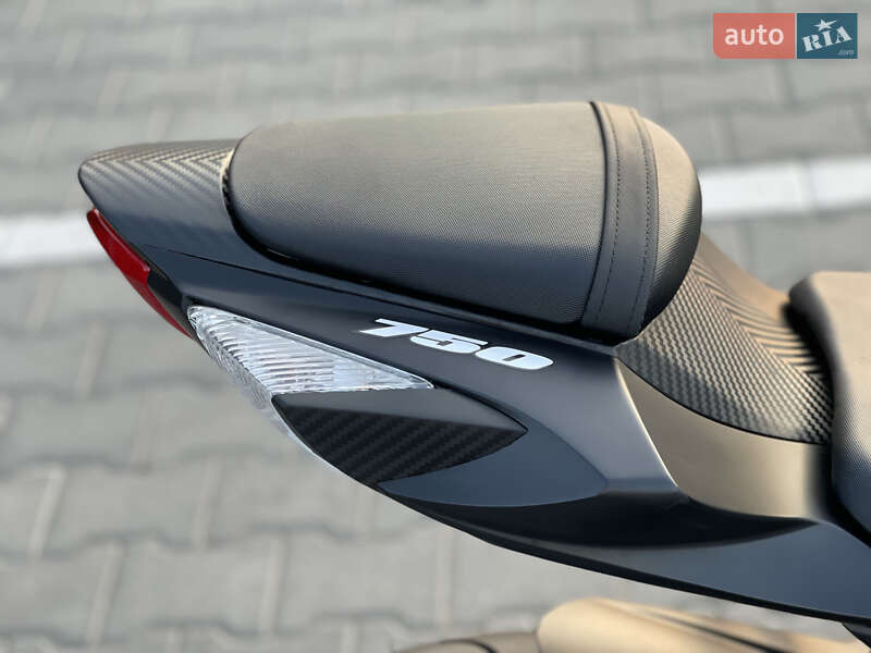 Спортбайк Suzuki GSX-R 750 2024 в Одессе фото 6 Спортбайк Suzuki GSX-R 750 2024 в Одессе