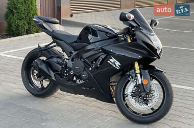 Спортбайк Suzuki GSX-R 750 2024 в 
