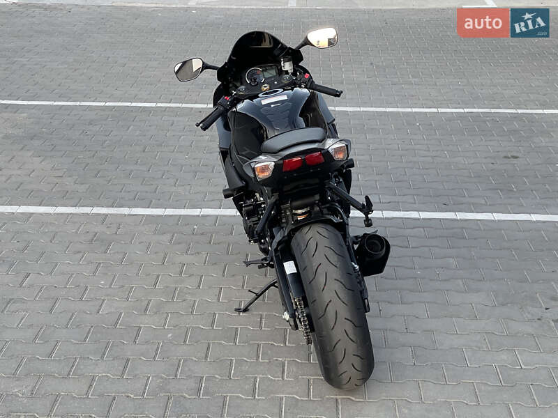 Спортбайк Suzuki GSX-R 750 2024 в Одессе фото 7 Спортбайк Suzuki GSX-R 750 2024 в Одессе