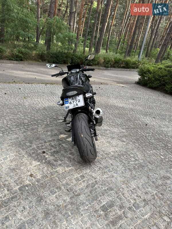 Мотоцикл Без обтекателей (Naked bike) Suzuki GSX-R 750 2015 в Днепре