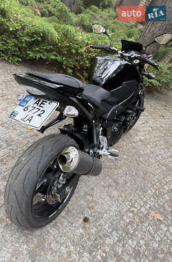Мотоцикл Без обтекателей (Naked bike) Suzuki GSX-R 750 2015 в 