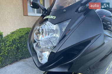 Спортбайк Suzuki GSX-R 750 2019 в 
