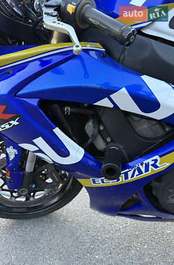 Спортбайк Suzuki GSX-R 750 2006 в 