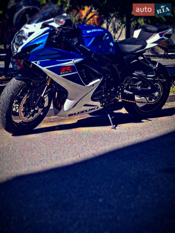 Спортбайк Suzuki GSX-R 750 2024 в Лубнах