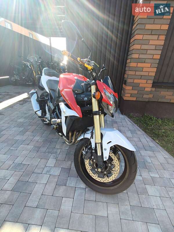 Мотоцикл Без обтекателей (Naked bike) Suzuki GSX-R 750 2017 в Белогородке фото 7 Мотоцикл Без обтекателей (Naked bike) Suzuki GSX-R 750 2017 в Белогородке