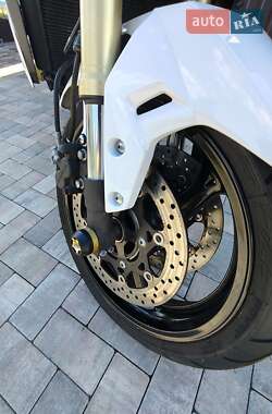 Мотоцикл Без обтекателей (Naked bike) Suzuki GSX-R 750 2017 в 