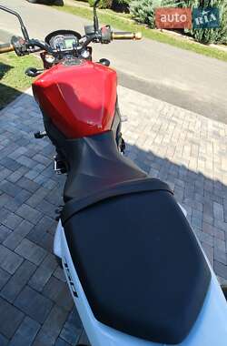 Мотоцикл Без обтекателей (Naked bike) Suzuki GSX-R 750 2017 в 
