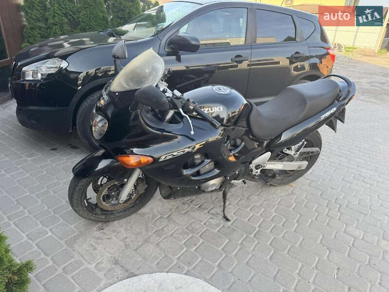 Мотоцикл Спорт-туризм Suzuki GSX-R 750 2003 в Виннице