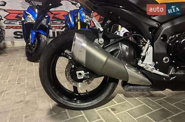 Спортбайк Suzuki GSX-R 750 2009 в 