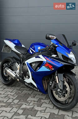 Спортбайк Suzuki GSX-R 750 2007 в 