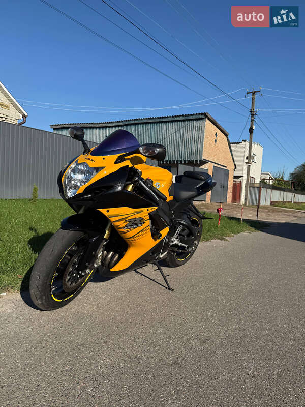 Спортбайк Suzuki GSX-R 750 2012 в Корсуне-Шевченковском