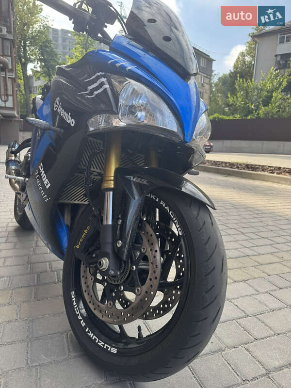 Мотоцикл Классик Suzuki GSX-S 1000 2018 в Днепре фото 7 Мотоцикл Классик Suzuki GSX-S 1000 2018 в Днепре