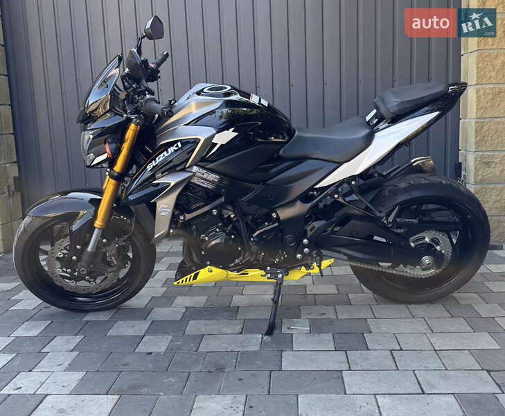 Мотоцикл Без обтекателей (Naked bike) Suzuki GSX-S 750 2021 в Новомосковске фото 6 Мотоцикл Без обтекателей (Naked bike) Suzuki GSX-S 750 2021 в Новомосковске