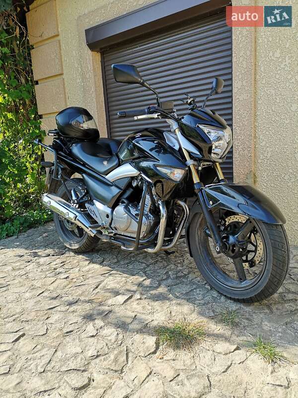 Мотоцикл Туризм Suzuki GW 250 2014 в Могилів-Подільському