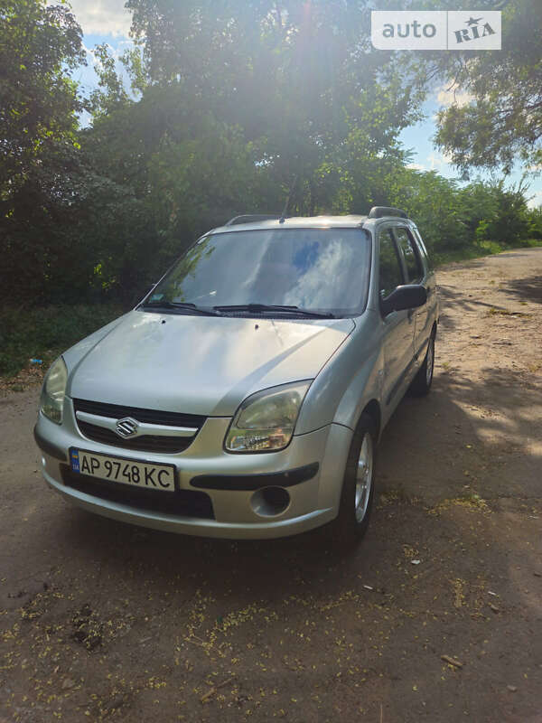 Suzuki Ignis 2004