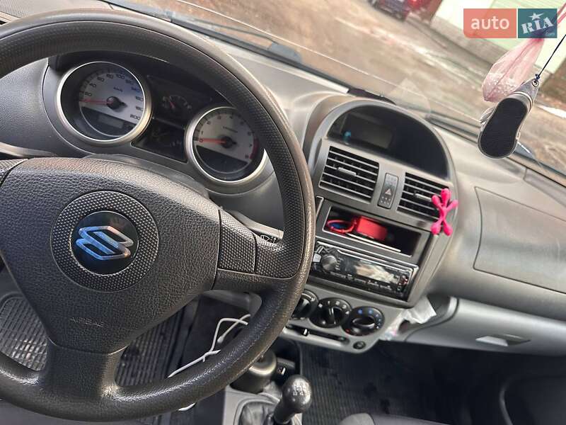 Хетчбек Suzuki Ignis 2004 в Броварах