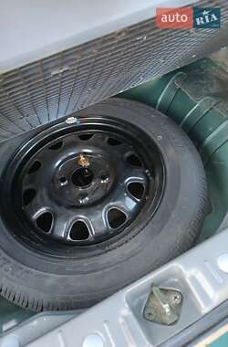 Хэтчбек Suzuki Ignis 2001 в 