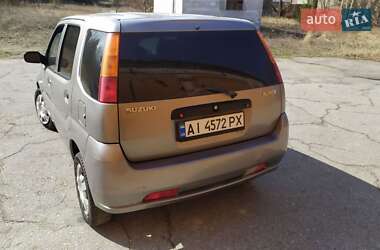Хэтчбек Suzuki Ignis 2003 в 