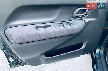 Хэтчбек Suzuki Ignis 2004 в 