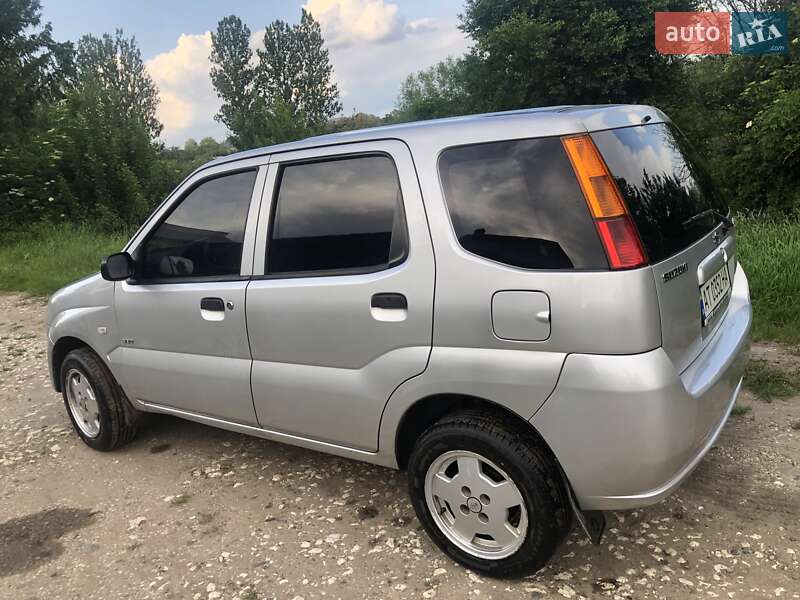 Универсал Suzuki Ignis 2005 в Городенке