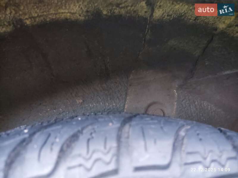 Хэтчбек Suzuki Ignis 2004 в Драбове