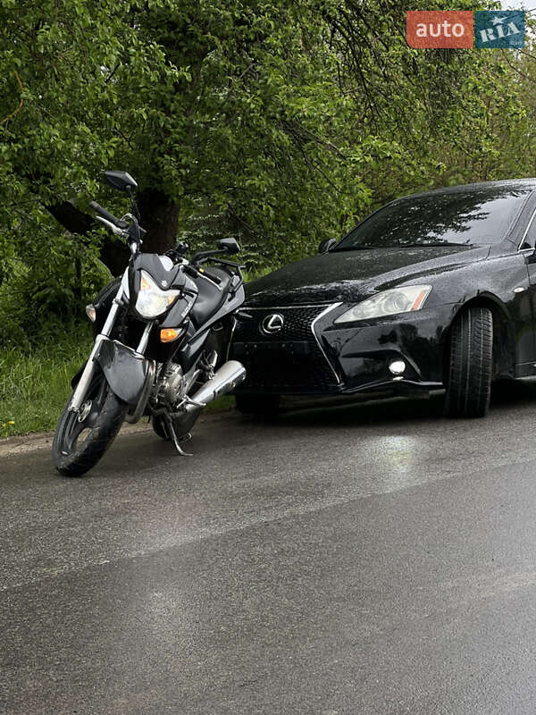 Мотоцикл Спорт-туризм Suzuki Inazuma 250 2014 в Дрогобыче