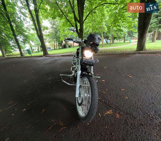 Мотоцикл Чоппер Suzuki Intruder 400 1997 в Мукачевому